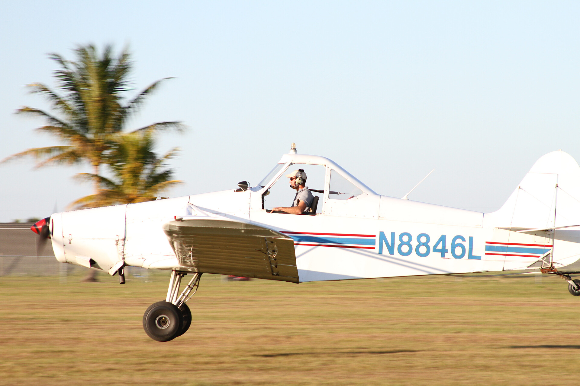 Angel with the Miami Gliders Pawnee towplane