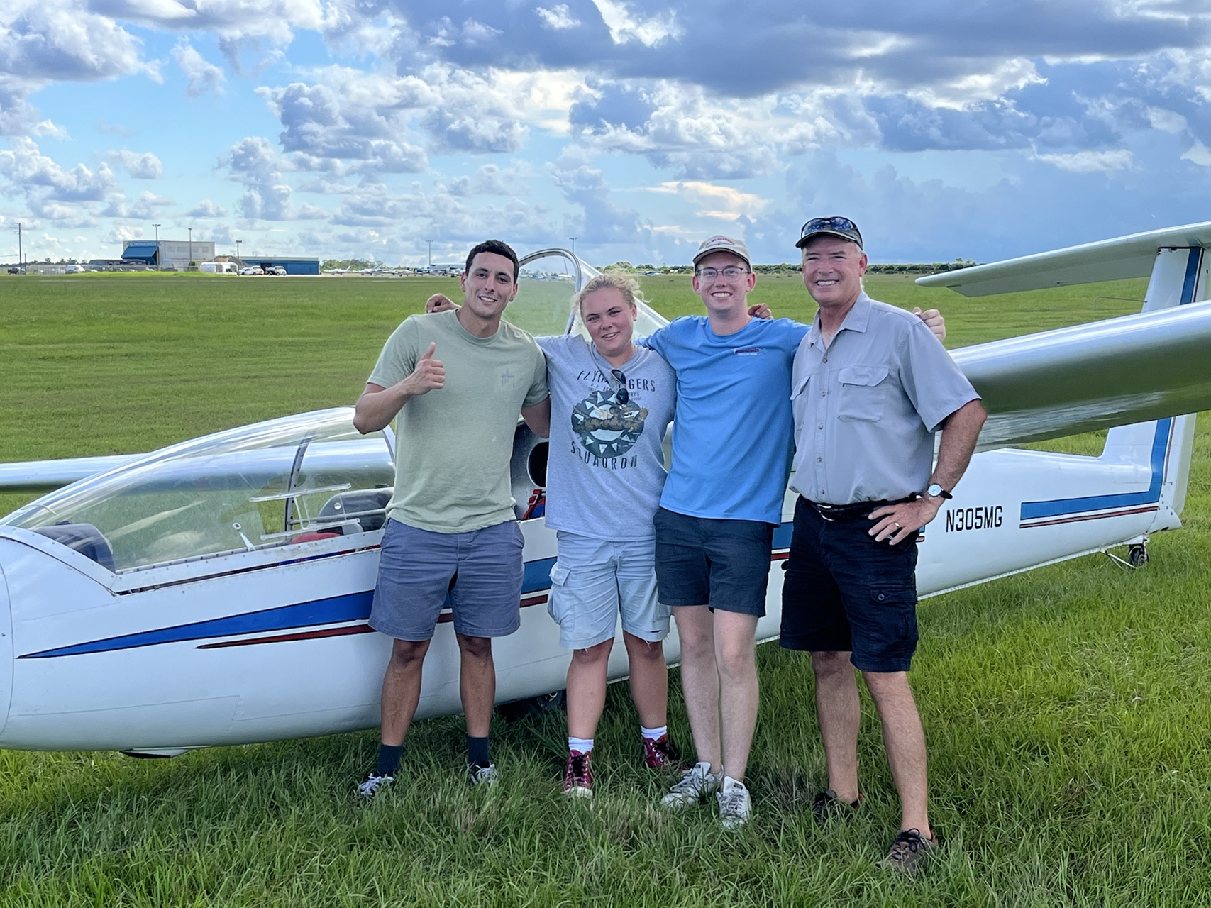 Miami Gliders ground crew at Homestead General Airport